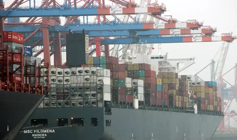 ROME EXPRESS Container Ship IMO 9447861 photo 5