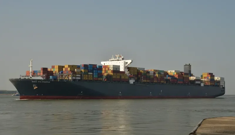 ROME EXPRESS Container Ship IMO 9447861 photo 6