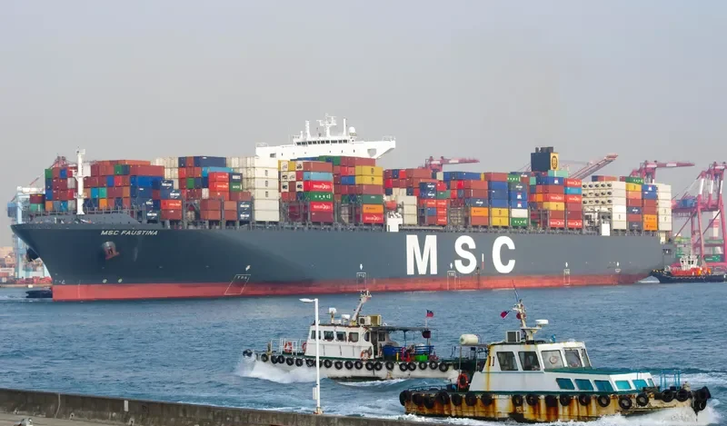 SOUTHAMPTON EXPRESS Container Ship IMO 9447885 photo 2