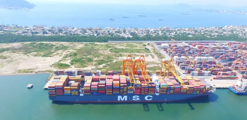 SOUTHAMPTON EXPRESS Container Ship IMO 9447885 photo 4