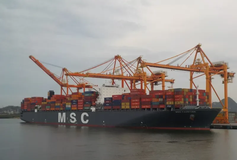 SOUTHAMPTON EXPRESS Container Ship IMO 9447885 photo 6