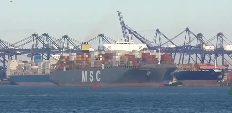 PARIS EXPRESS Container Ship IMO 9447902 photo 5
