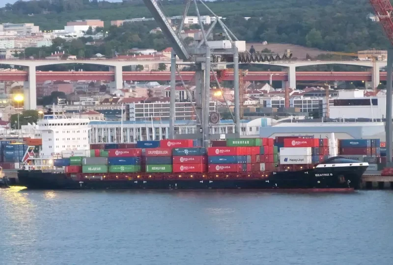 BEATRIZ B Container Ship IMO 9448671 photo 5