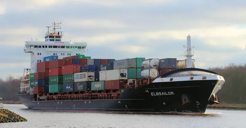 ELBSAILOR Container Ship IMO 9448695 photo 4