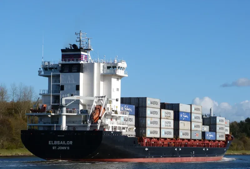 ELBSAILOR Container Ship IMO 9448695 photo 8