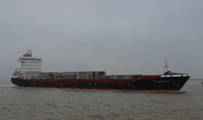 ELBSAILOR Container Ship IMO 9448695 photo 10