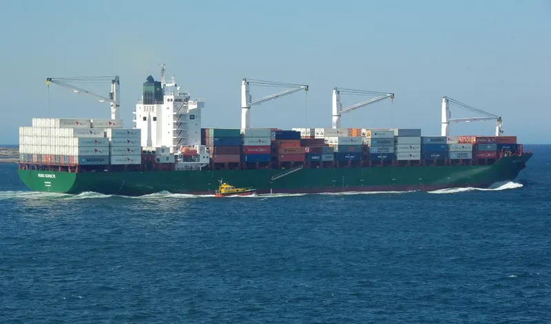 HUGO SCHULTE Container Ship IMO 9448827 photo 9