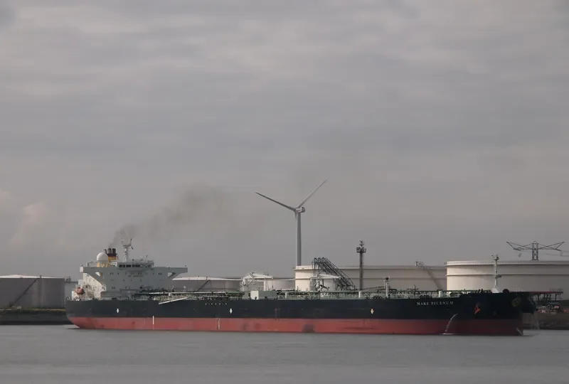 MARE PICENUM Tanker IMO 9449405 photo 4
