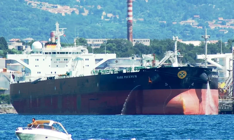 MARE PICENUM Tanker IMO 9449405 photo 5