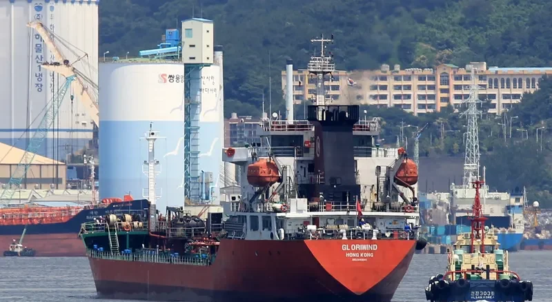 GLORIWIND Tanker IMO 9449649 photo 2