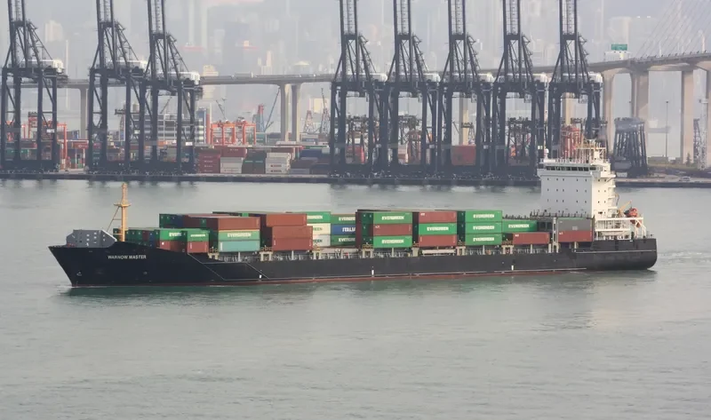WARNOW MASTER Container Ship IMO 9449833 photo 5
