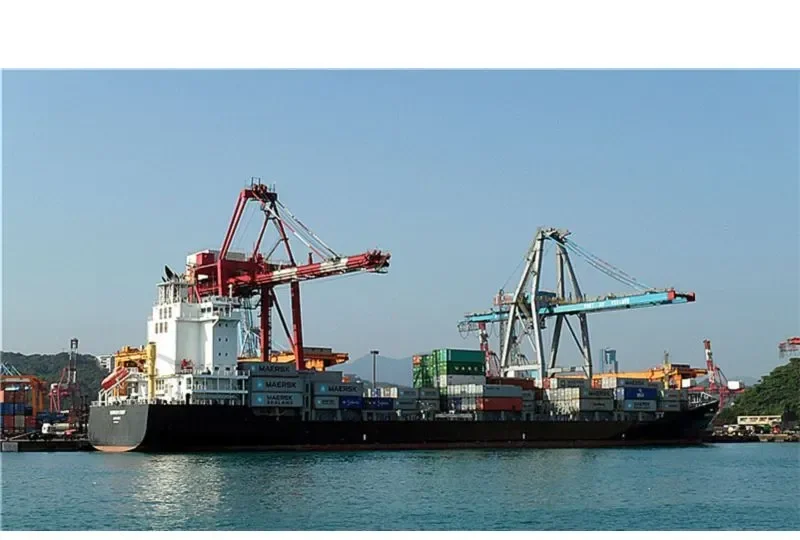 WARNOW CHIEF Container Ship IMO 9449857 photo 4
