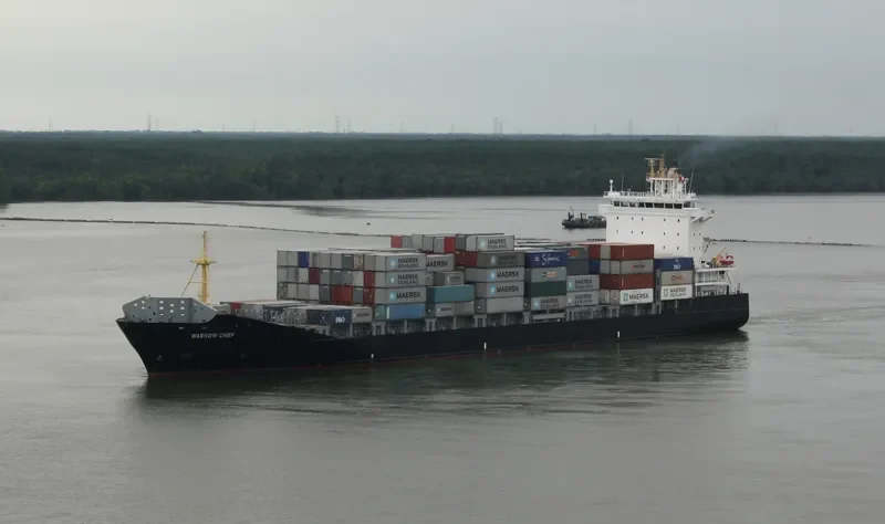 WARNOW CHIEF Container Ship IMO 9449857 photo 8