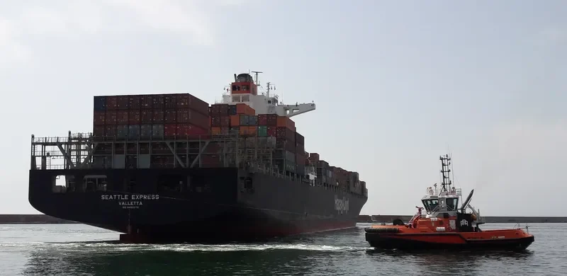 CPO HAMBURG Container Ship IMO 9450375 photo 5
