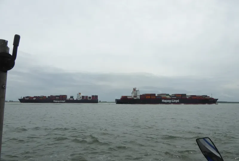BUDAPEST EXPRESS Container Ship IMO 9450430 photo 10