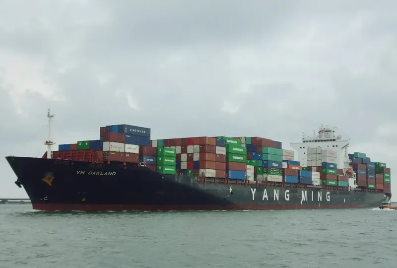 SYNERGY OAKLAND Container Ship IMO 9450583 photo 2