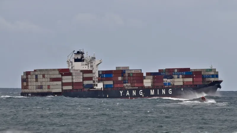 SYNERGY KEELUNG Container Ship IMO 9450595 photo 9