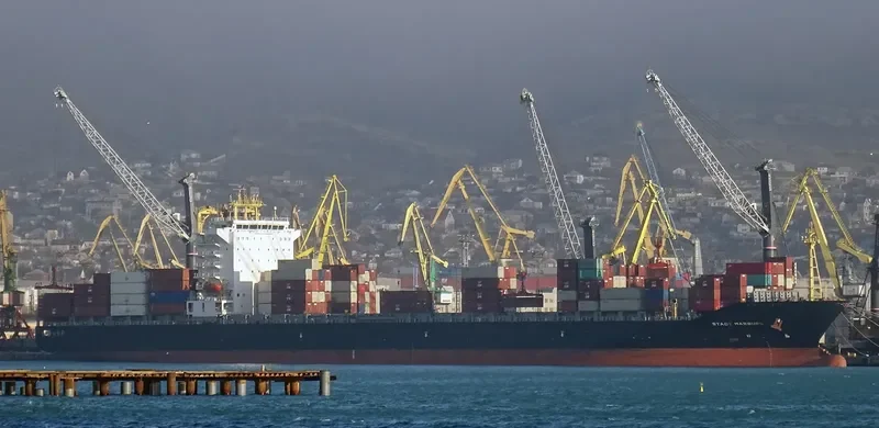 REN JIAN 16 Container Ship IMO 9450911