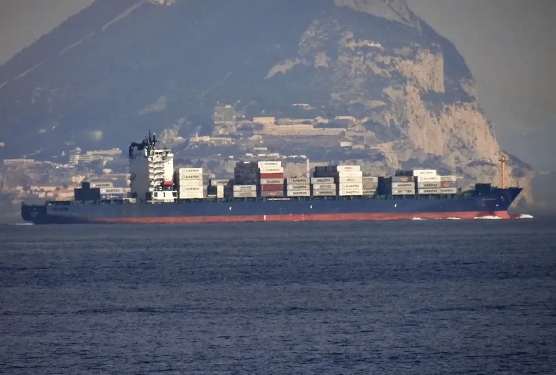 REN JIAN 26 Container Ship IMO 9450947 photo 2