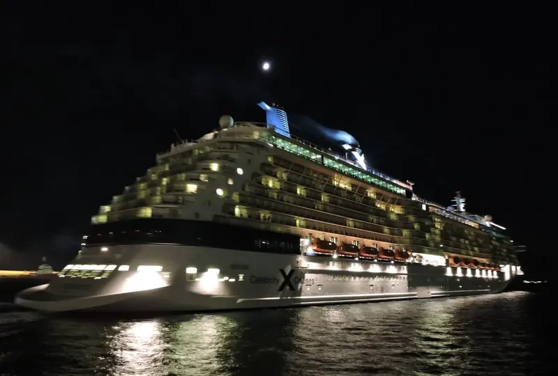 CELEBRITY SILHOUETTE Passenger Ship IMO 9451094 photo 6