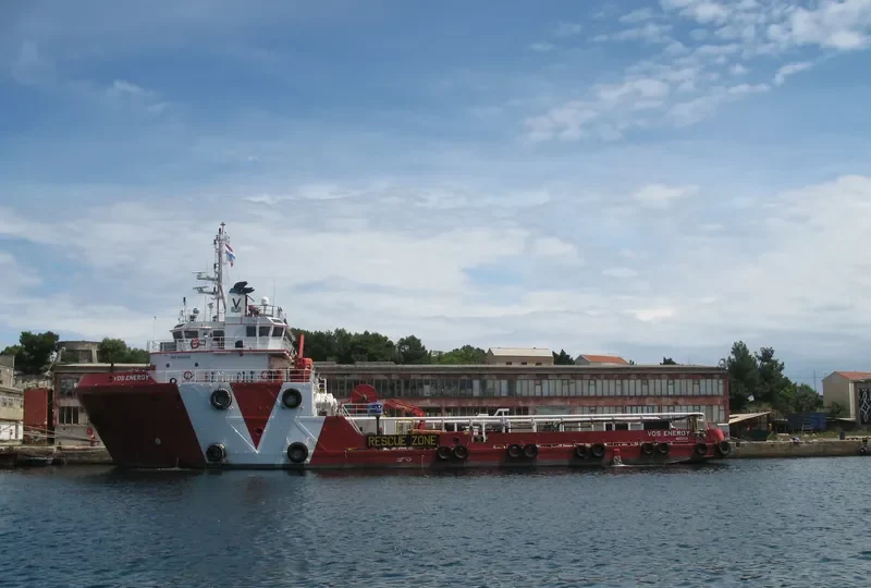 CM RESCUE Offshore Vessel IMO 9452115 photo 3