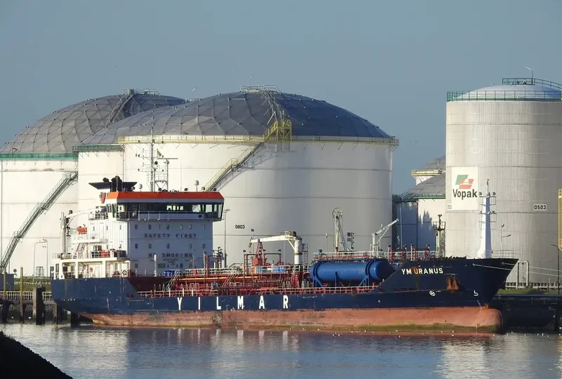 YM URANUS Tanker IMO 9452763 photo 3