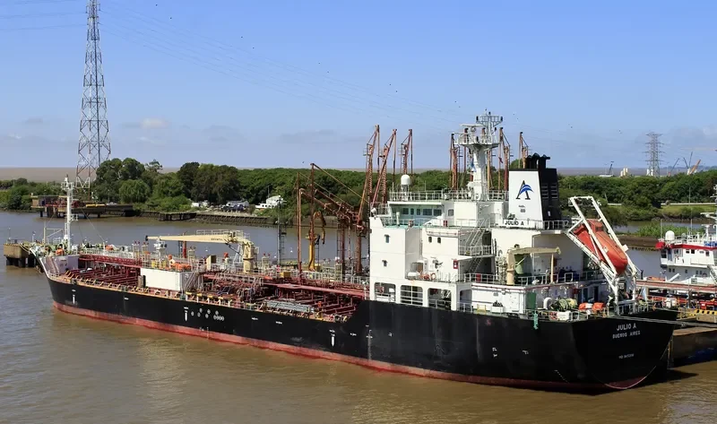 JULIO A Tanker IMO 9452816 photo 2