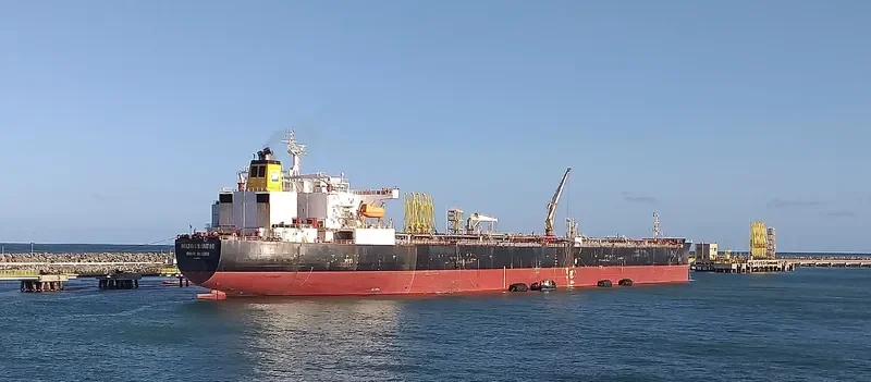 MILTON SANTOS Tanker IMO 9453884 photo 2
