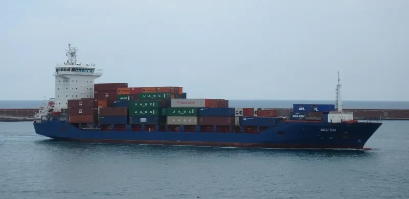 MOLIVA Container Ship IMO 9454034 photo 4