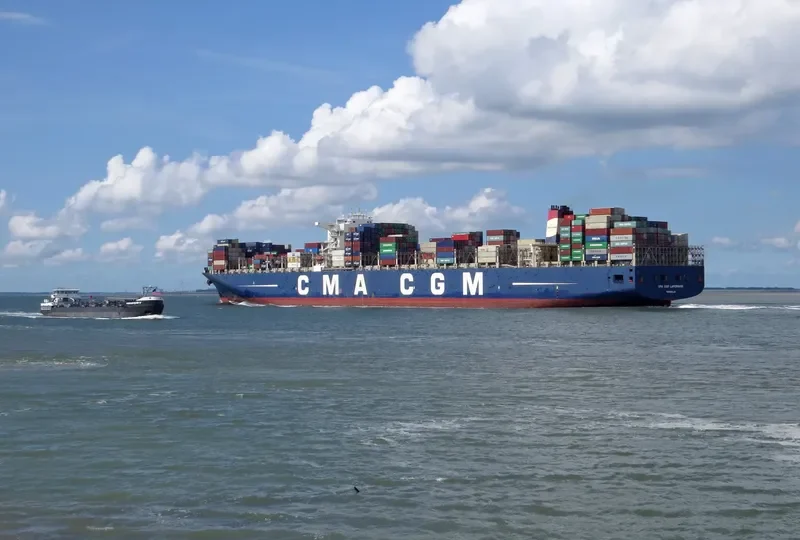 CMA CGM LAPEROUSE Container Ship IMO 9454412 photo 4