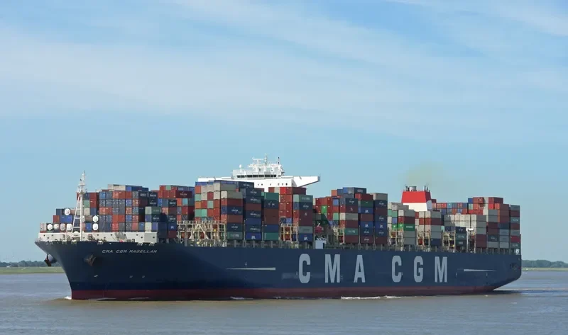 CMA CGM MAGELLAN Container Ship IMO 9454424 photo 2