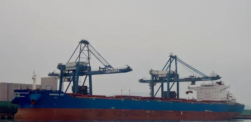 MARAN SKY Bulk Carrier IMO 9455545 photo 6
