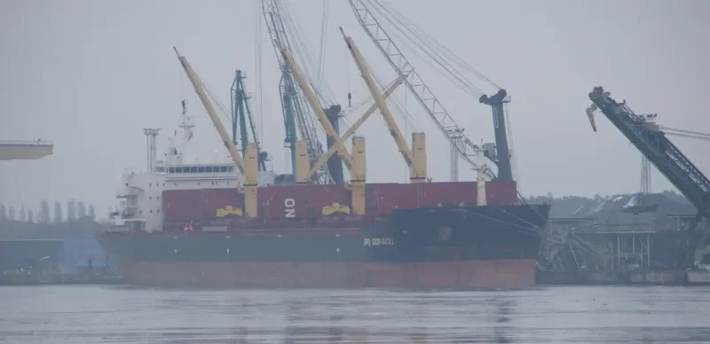 BREEZE Bulk Carrier IMO 9455650 photo 11