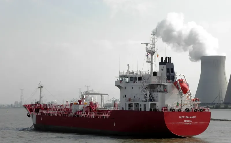 IVER BALANCE Tanker IMO 9455753 photo 2