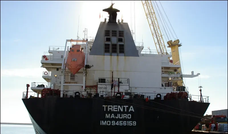 TRENTA Bulk Carrier IMO 9456159 photo 10