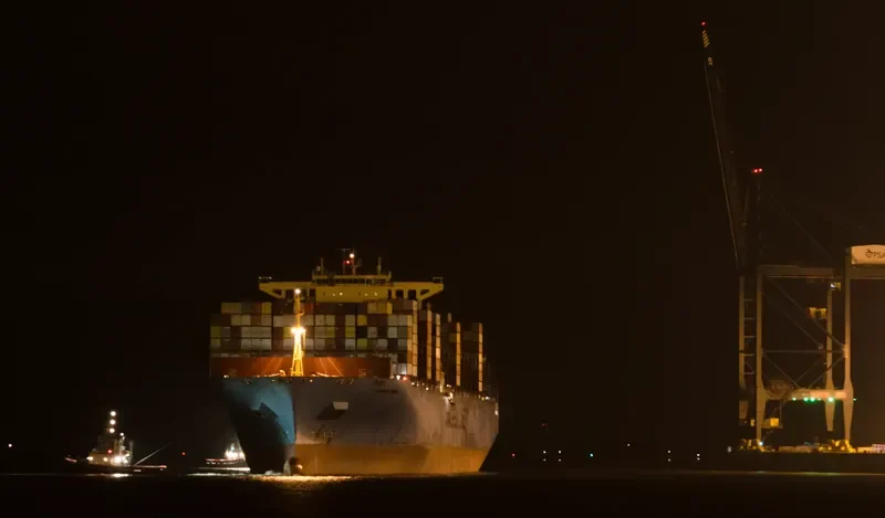 MAERSK EMDEN Container Ship IMO 9456769 photo 6