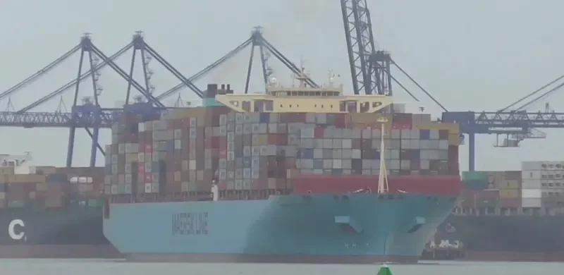 MAERSK EINDHOVEN Container Ship IMO 9456771 photo 4