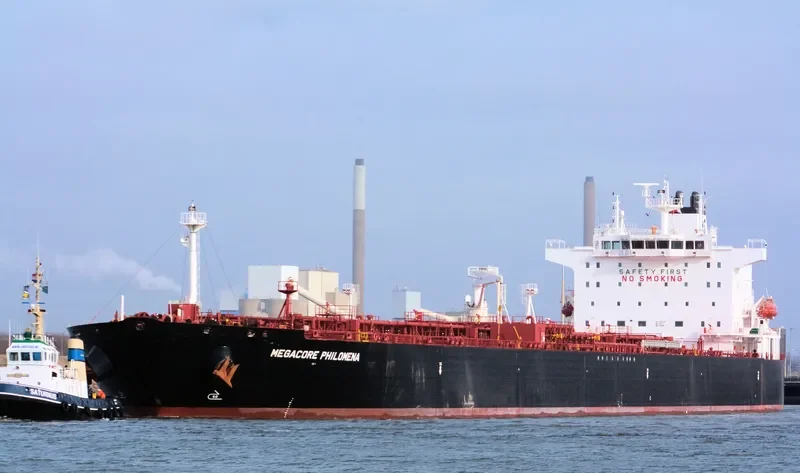 MADISON Tanker IMO 9456915 photo 10