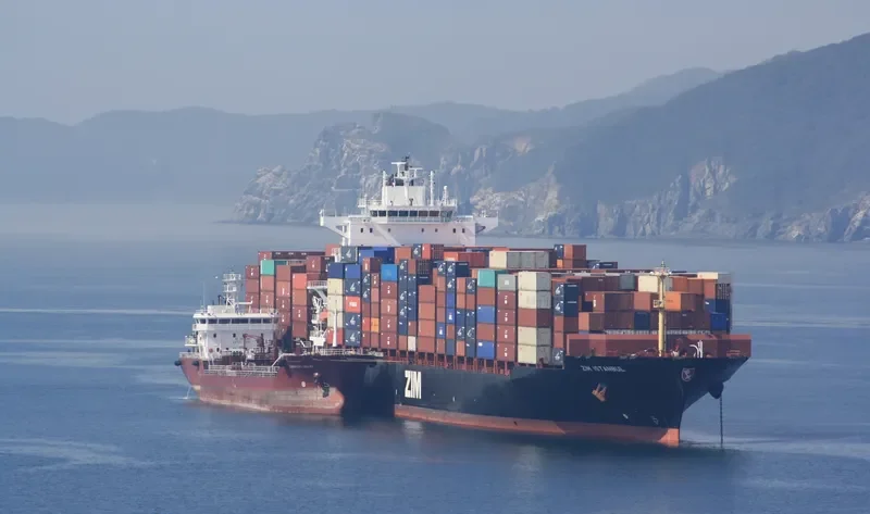 MERKUR HORIZON Container Ship IMO 9456989 photo 4