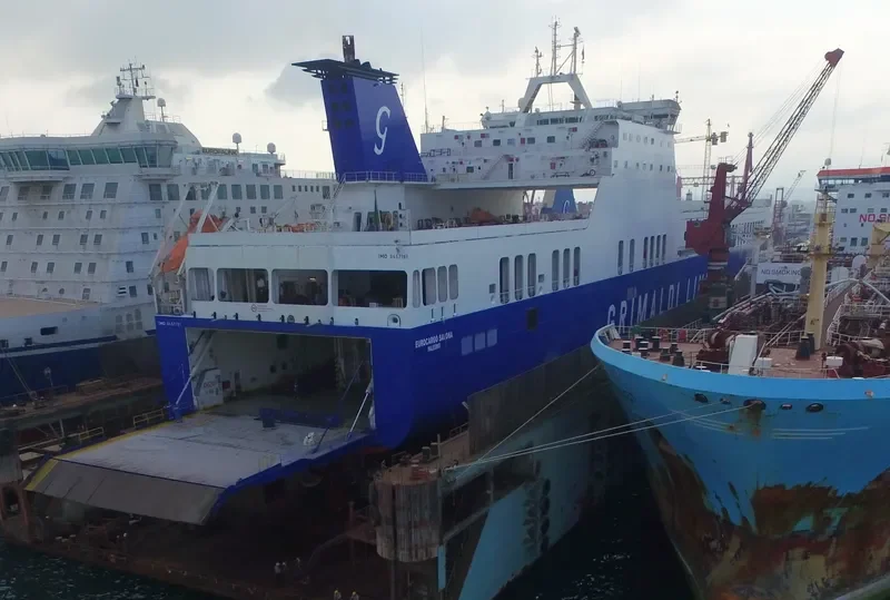 EUROCARGO SAVONA Ro-Ro IMO 9457191 photo 7