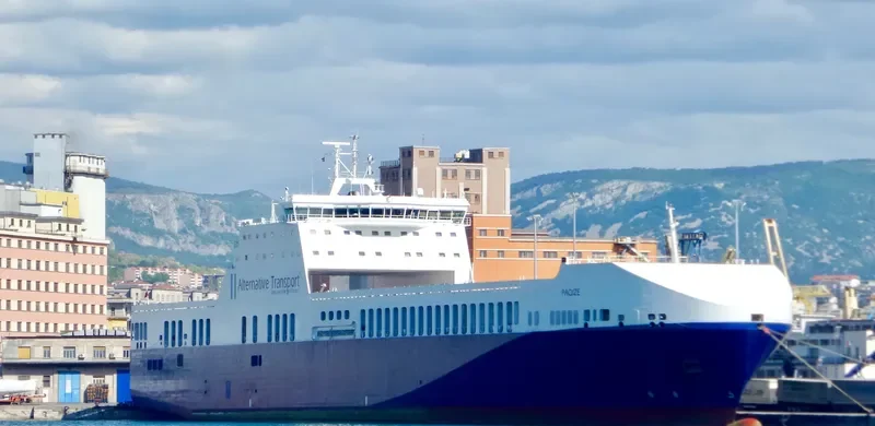 PAQIZE Ro-Ro IMO 9457206 photo 2