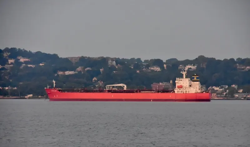 ASTIR LADY Tanker IMO 9457385 photo 5