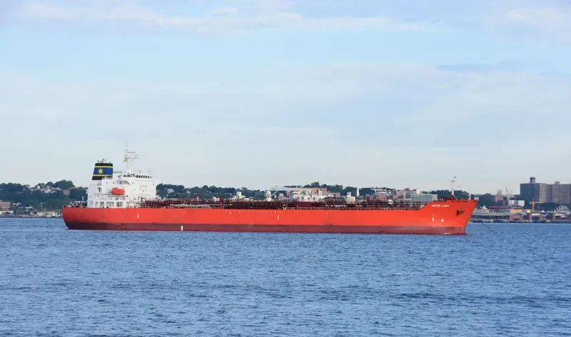 ASTIR LADY Tanker IMO 9457385 photo 8