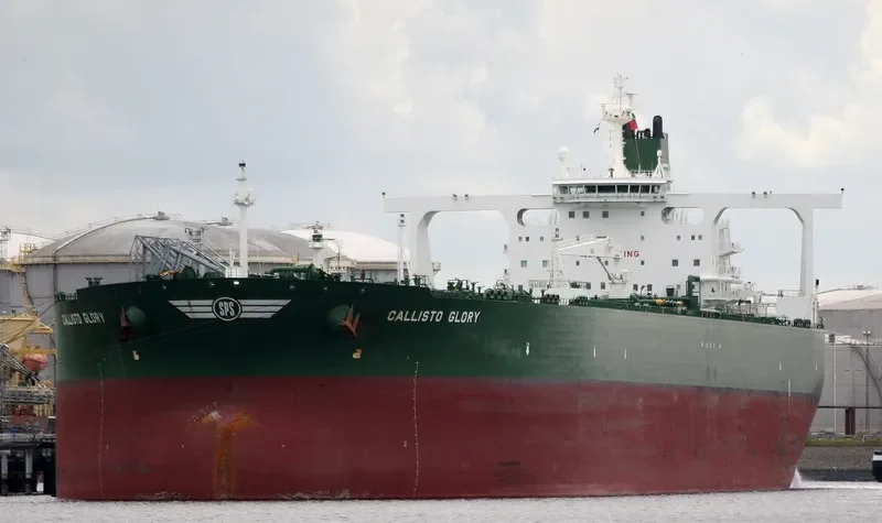 CHLOE V Tanker IMO 9457452 photo 2