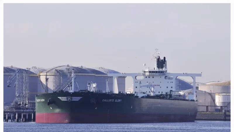 CHLOE V Tanker IMO 9457452 photo 3