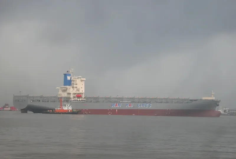 WAN HAI 512 Container Ship IMO 9457622 photo 6