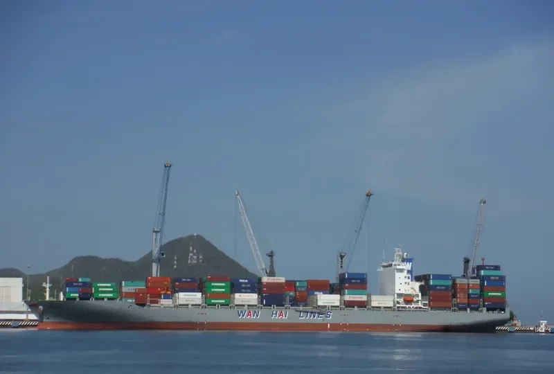 WAN HAI 515 Container Ship IMO 9457646 photo 10