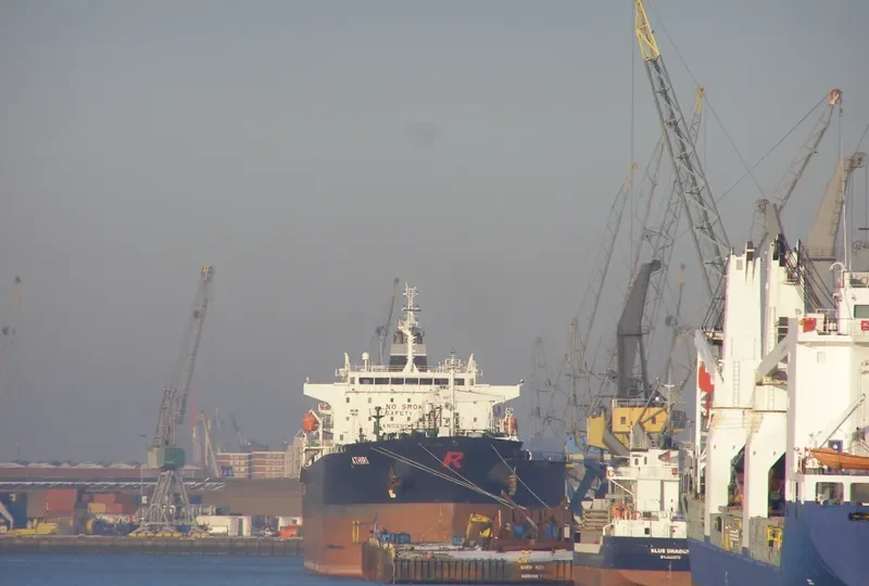 ATHIRI Tanker IMO 9457763 photo 8