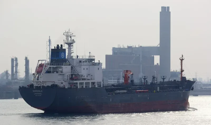NORDISLE Tanker IMO 9457828 photo 3