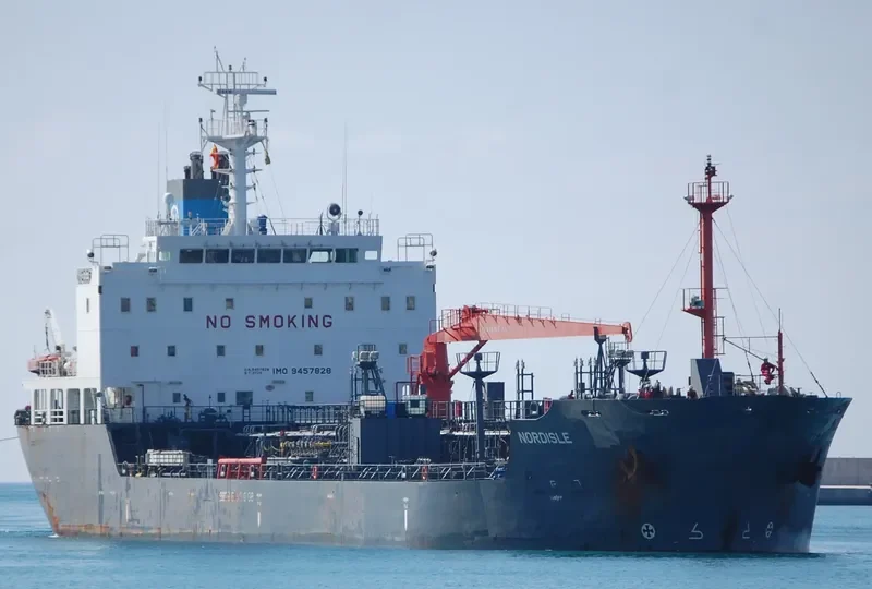 NORDISLE Tanker IMO 9457828 photo 10
